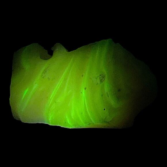 Pink Opaque Art Glass Cullet Glowing Manganese Slag Glass  Pink Opaque Art Glass‎ Cullet Glowing Manganese Slag Glass #4GX203